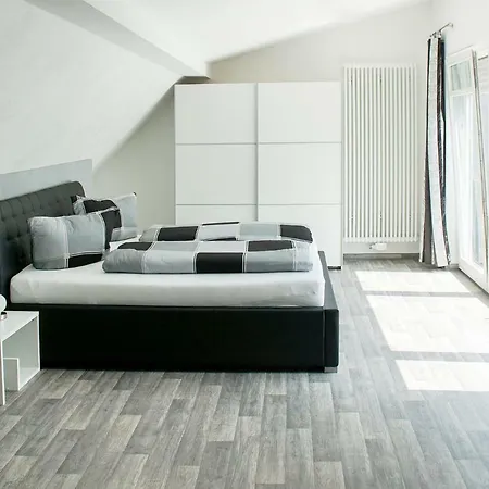 Winzer Lounge Gastezimmer Dernau