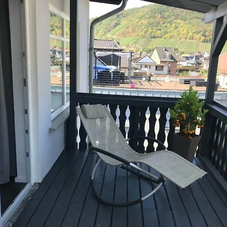 Winzer Lounge Gastezimmer Dernau