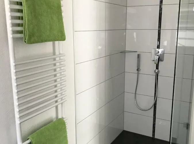 Winzer Lounge Gastezimmer 5* דרנאו