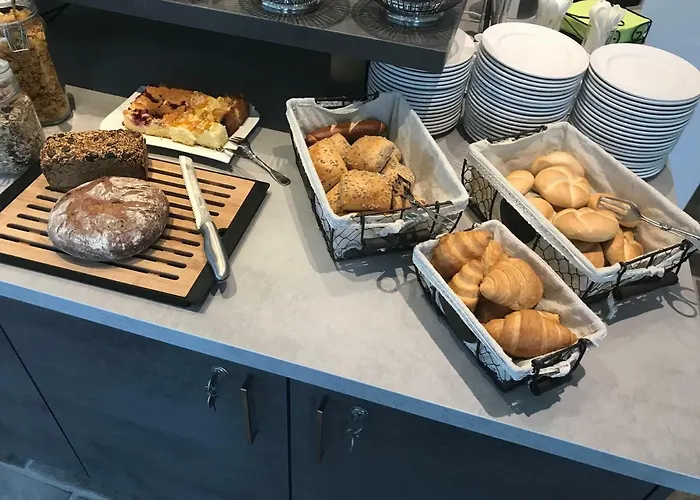 Winzer Lounge Gastezimmer בית הארחה 5*