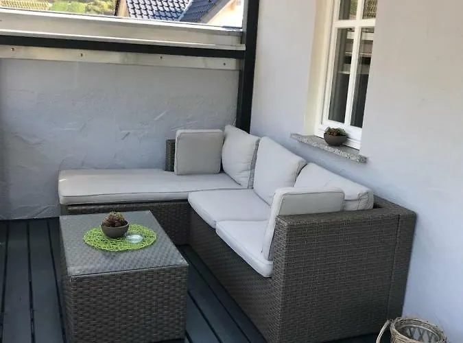 Winzer Lounge Gastezimmer 5* דרנאו