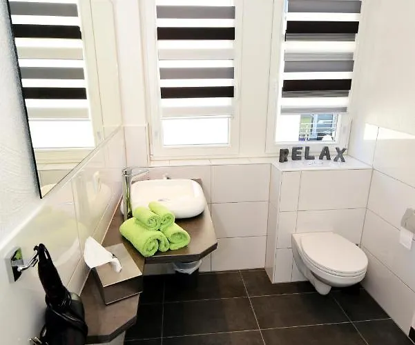 Winzer Lounge Gastezimmer 5* דרנאו